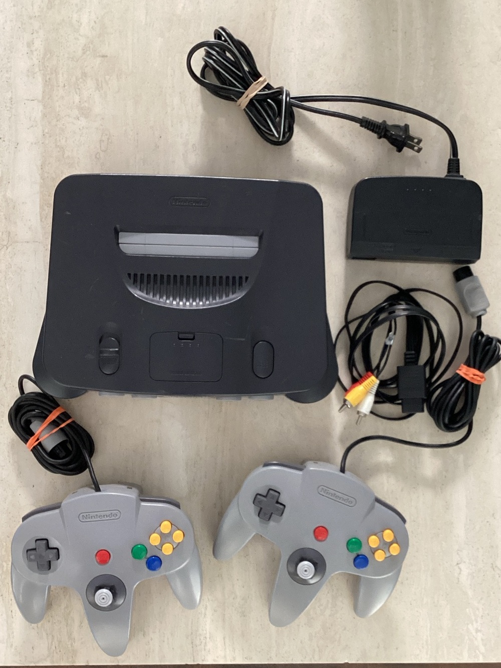 Nintendo 64 Console & Two N64 Controllers Authentic Tested Working - Picture 2 of 15